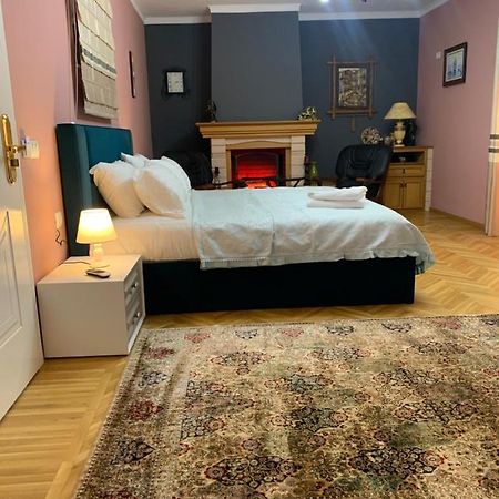 Belux Hotel Tiranë Eksteriør bilde