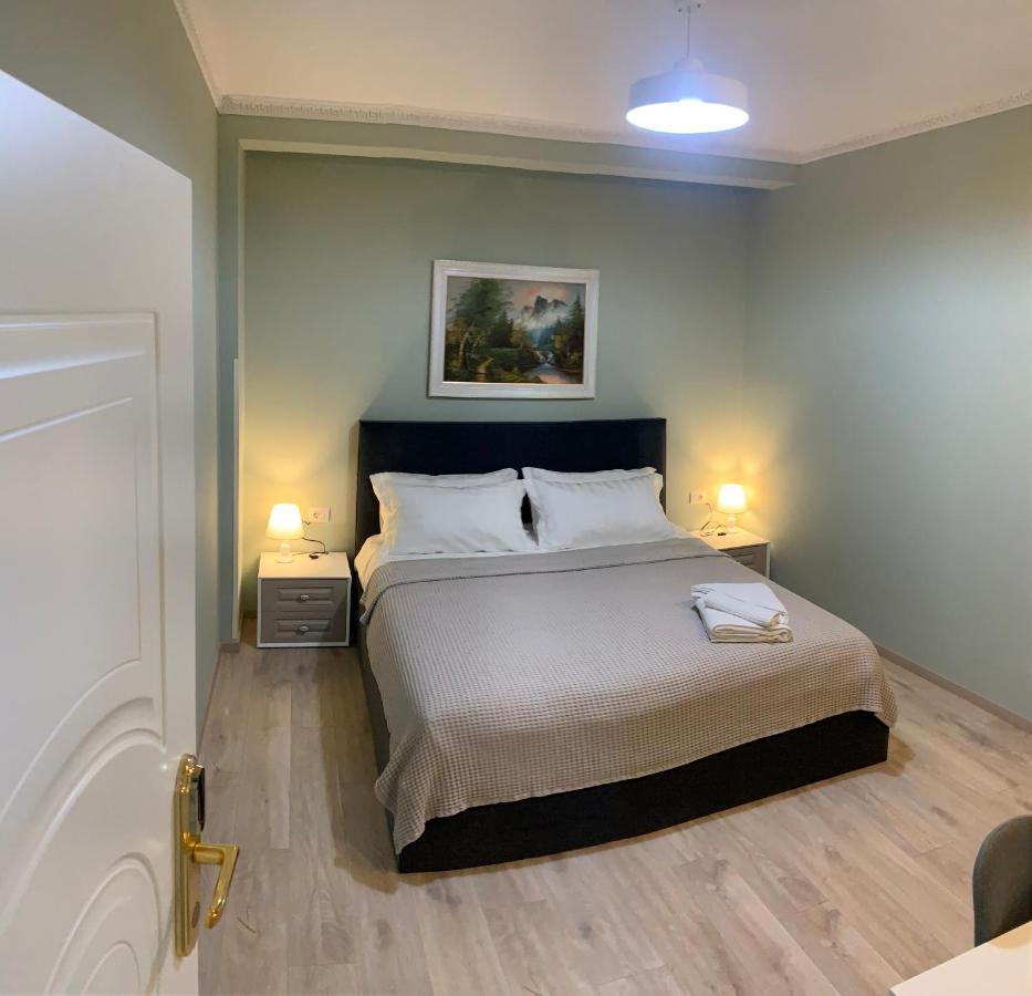 Belux Hotel Tiranë Eksteriør bilde