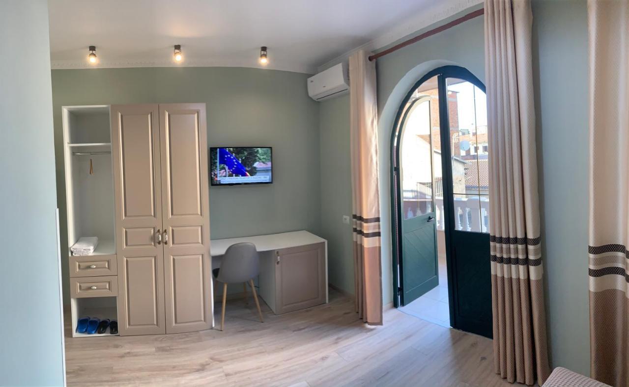 Belux Hotel Tiranë Eksteriør bilde